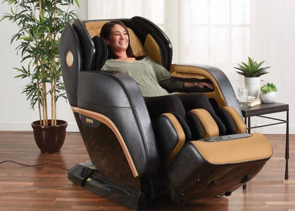 Kyota Kokoro M888 4D Massage Chair - Saddle