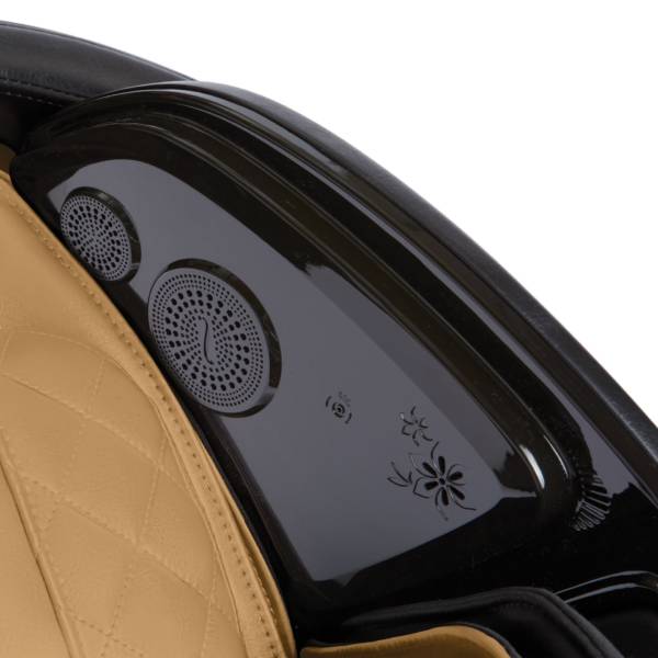 Kyota Kokoro M888 4D Massage Chair (Certified Pre-Owned)