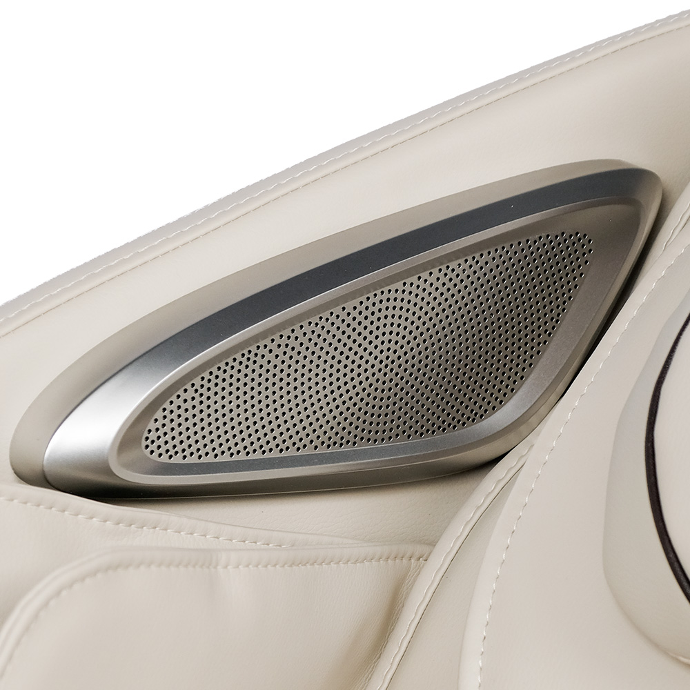 Kyota Konbi M728 DualPro 4D Massage Chair